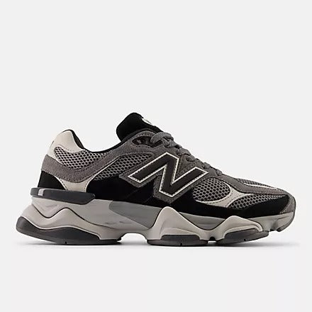 New Balance SNEAKERS 9060 IN PELLE E TESSUTO MULTICOLOR 