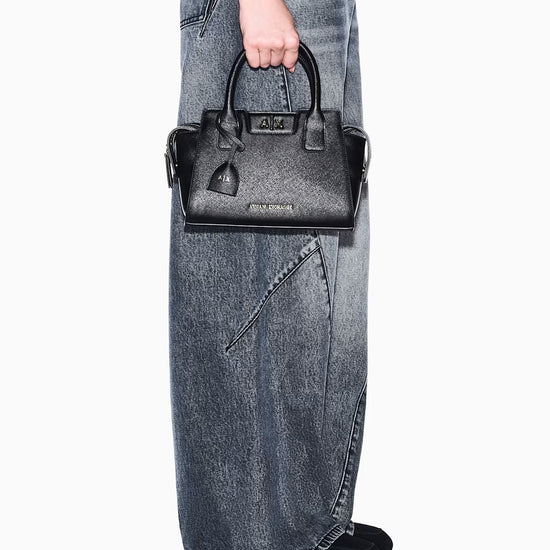 XW002159 AF26570/UC001 ARMANI EXCHANGE