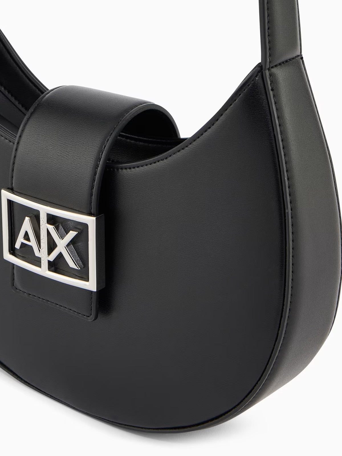 XW002565 AF12039/UC001 ARMANI EXCHANGE