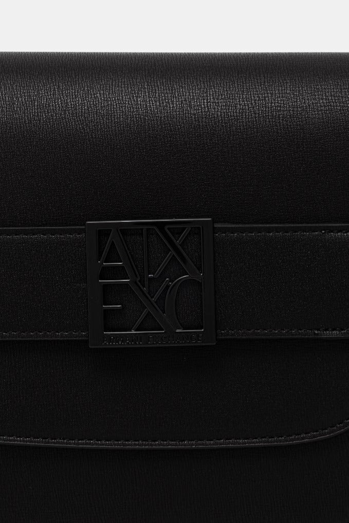 XW002588 AF13672/UC001 ARMANI EXCHANGE