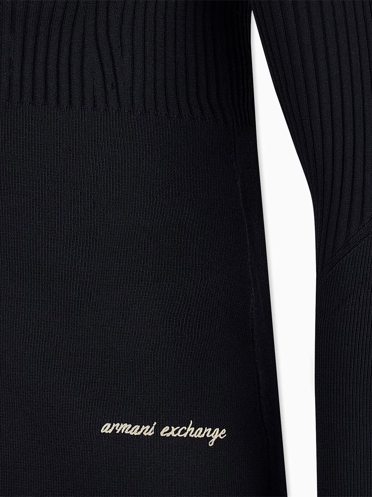 XW002871 AF10352/UC001 ARMANI EXCHANGE