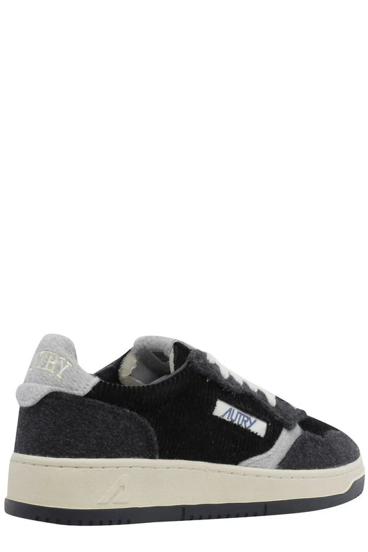 MEDALIST LOW SNEAKERS 