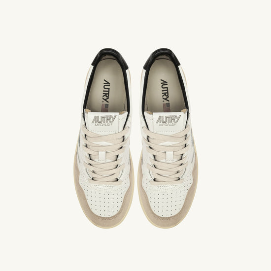 MEDALIST LOW SNEAKERS 