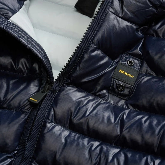 26WBLKC02272 005958/888LH BLAUER