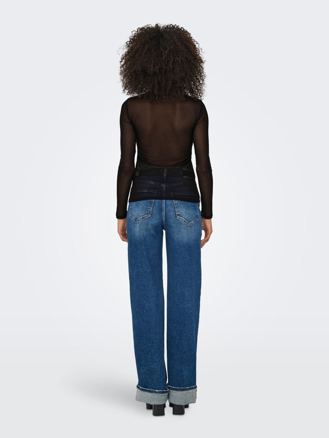 15141298/Black ONLY