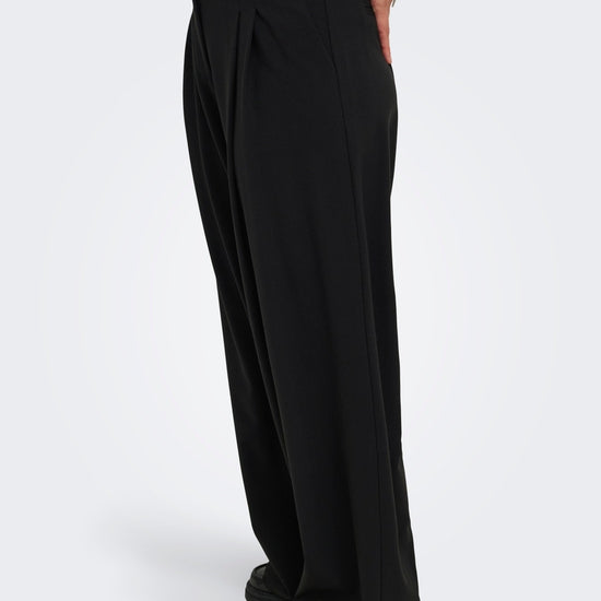 15378532/Black ONLY