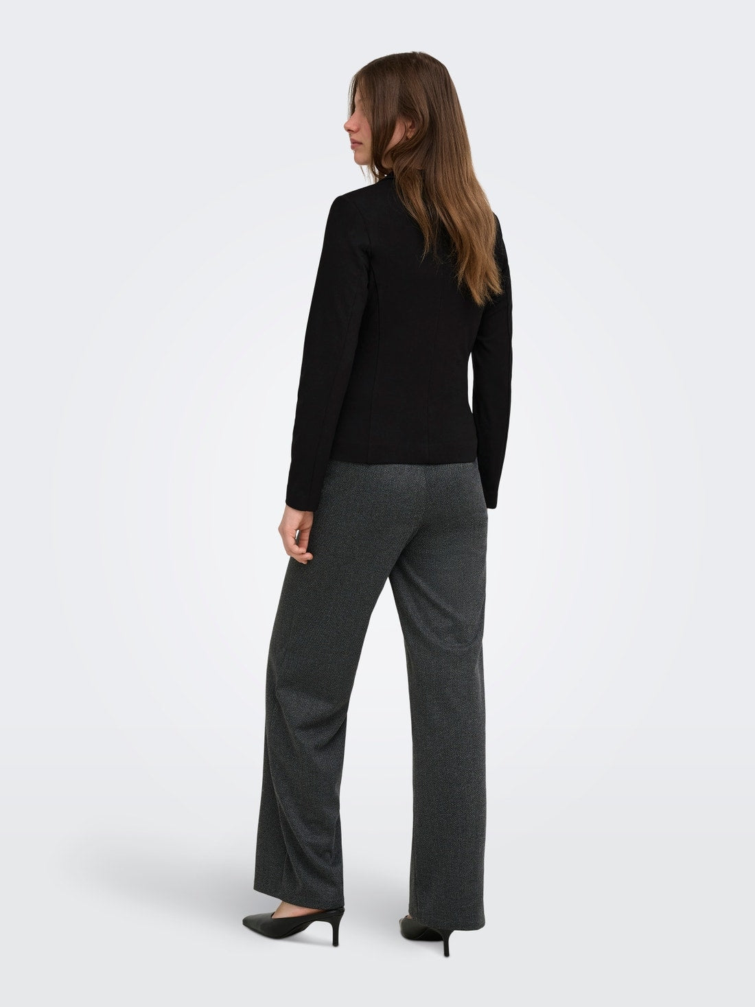 15378782/Black ONLY