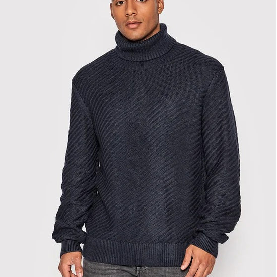 KNITWEAR 