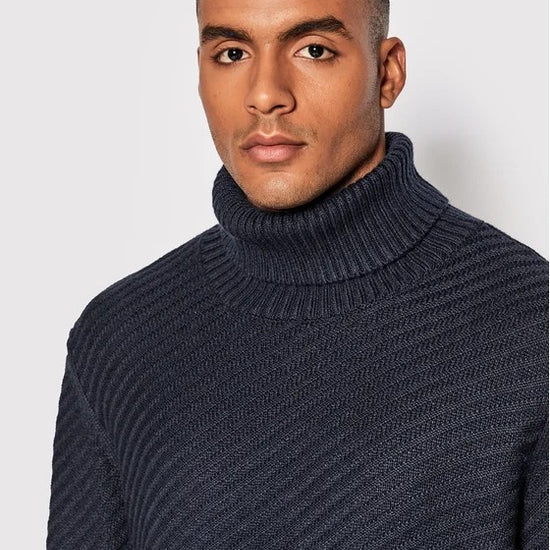 KNITWEAR 