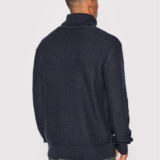 KNITWEAR 