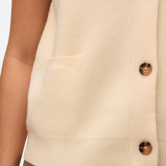 VMSABA SL V-NECK BUTTON VEST 