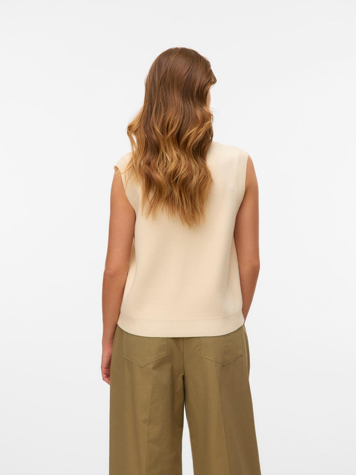 VMSABA SL V-NECK BUTTON VEST 