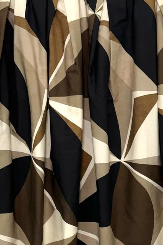 Gonna svasata in fantasia geometrica 