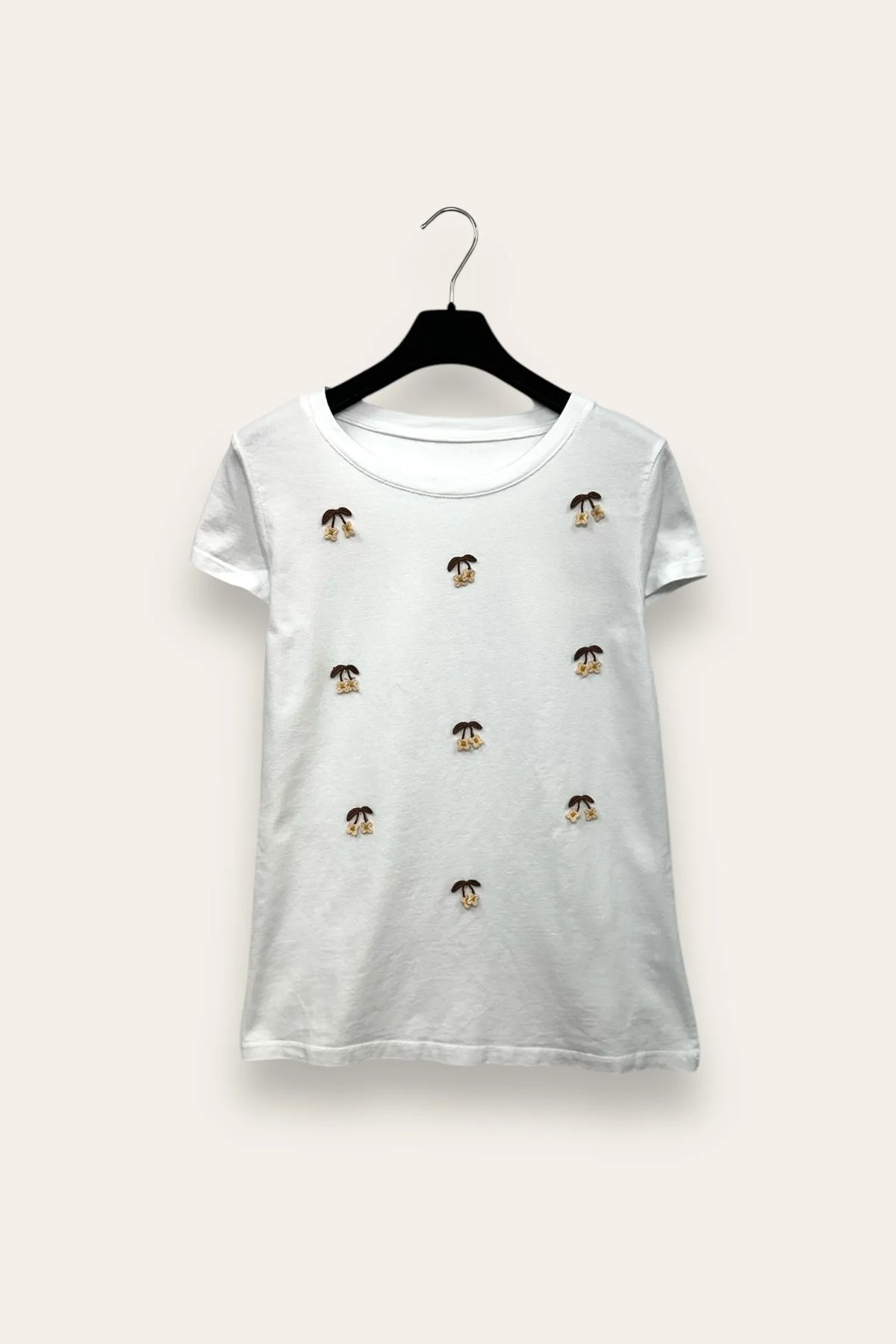 T-shirt con fiori 