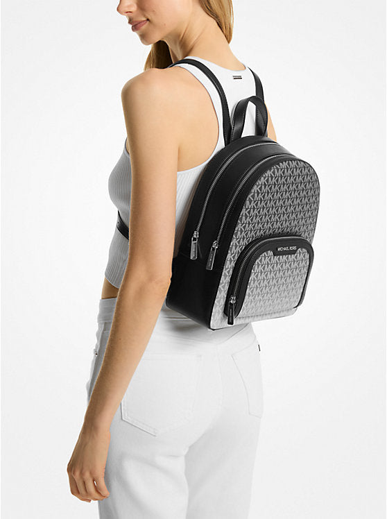 MD ZIP PKT BACKPACK 