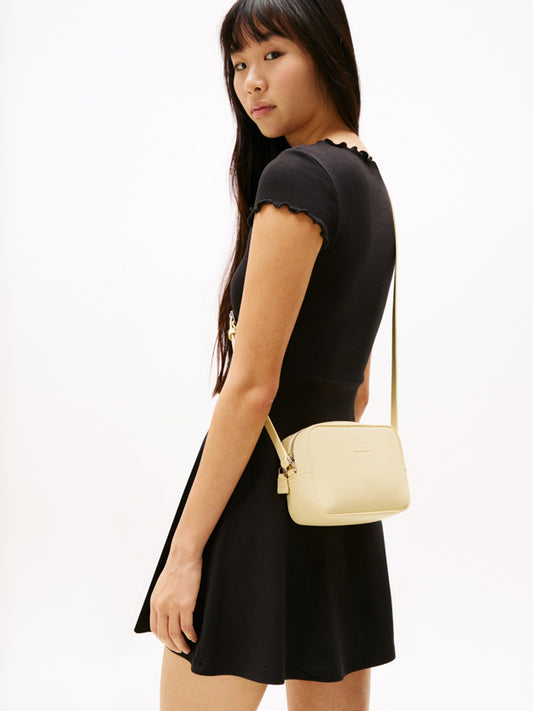 TJW ESS MUST CAMERA BAG 
