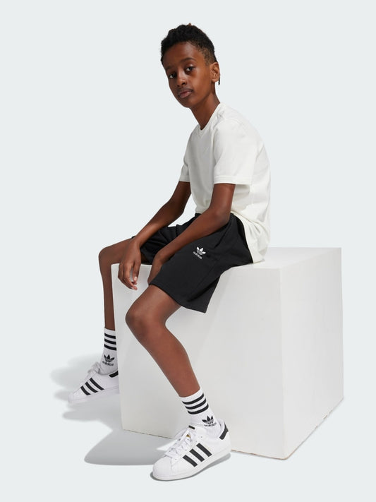 SHORTS              BLACK 