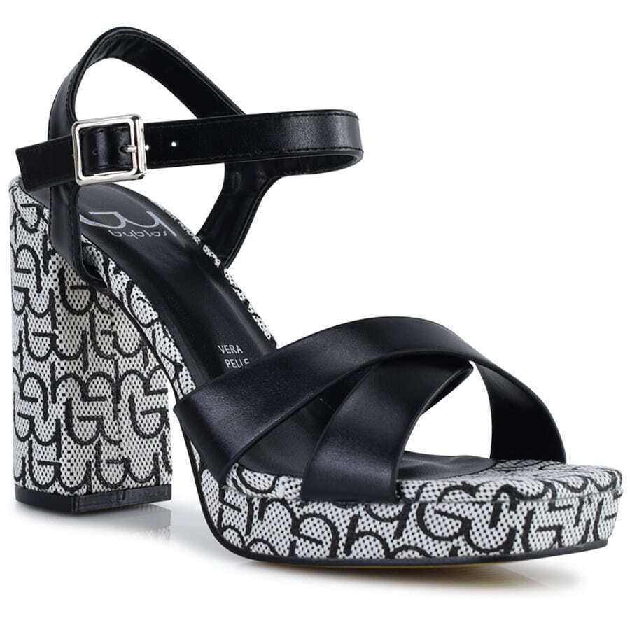 HIGH HEELS 