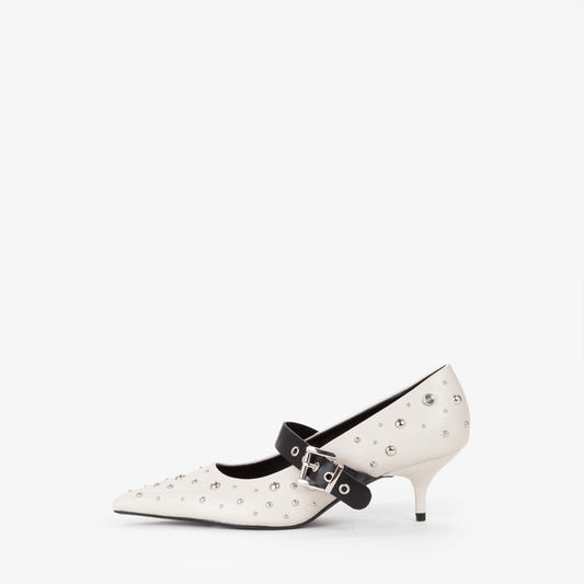 HIGH HEELS 