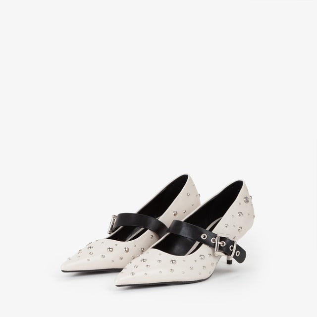 HIGH HEELS 