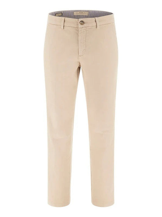 M6RB26WK39A/G1DR GUESS