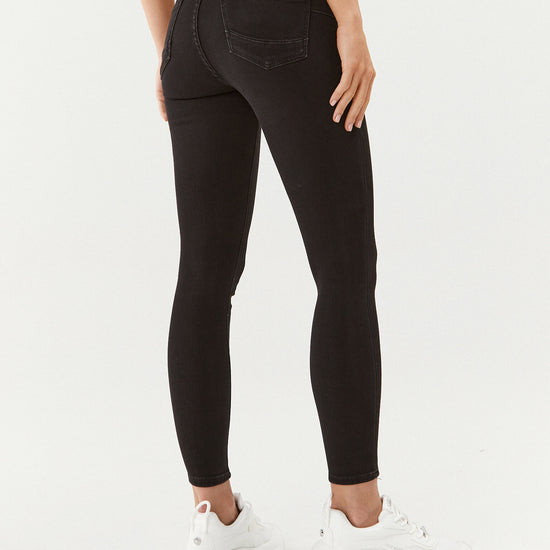 15181958/Black ONLY