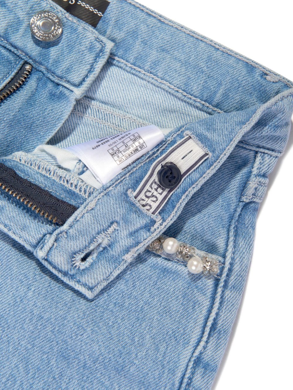 DENIM SHORTS WITH BEADS 