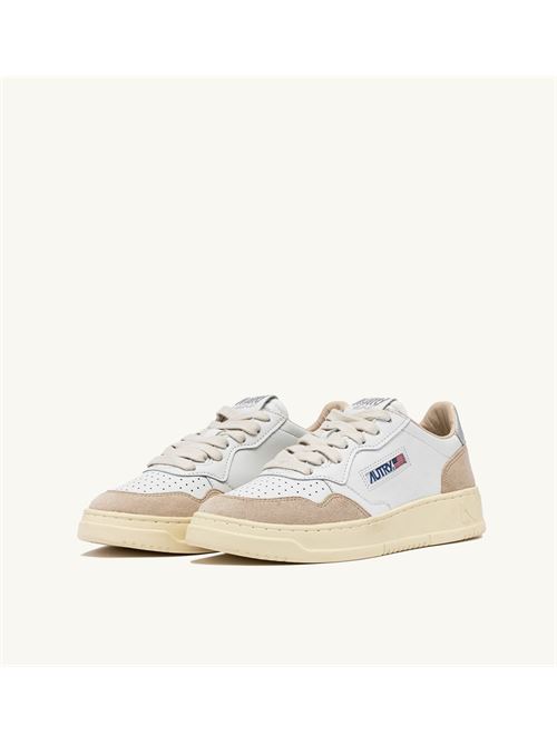 Autry Women's 01 Medalist Low Suede AUTRY | AULW-LS74/WHITE-SILVER