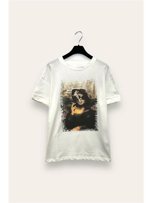 T-shirt con stampa donna che fuma LOVEme | VB-10776/Bianco